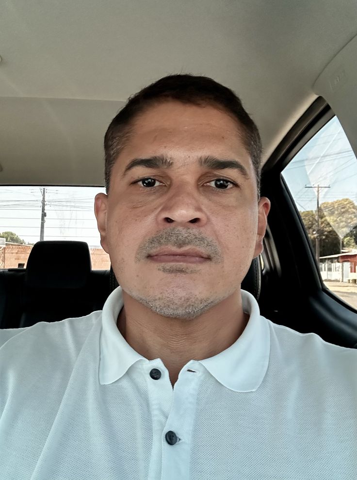 <em>ANDRÉS RODRÍGUEZ M.</em>