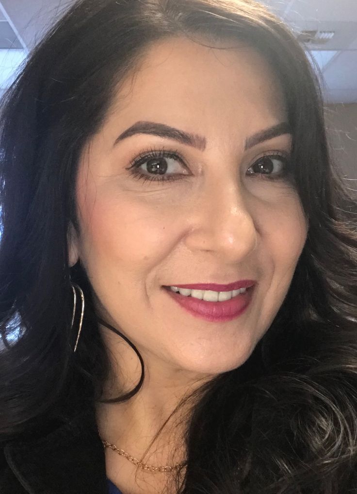 <em><strong>DIANA PATRICIA R.</strong></em>